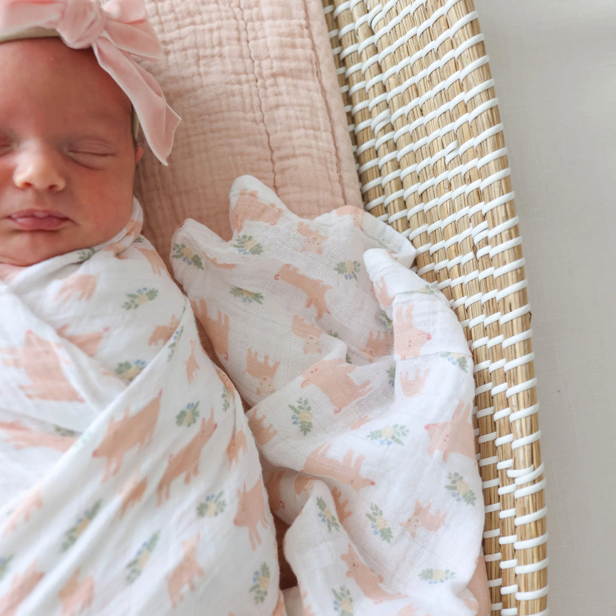 Cotton Muslin Swaddle - Piggies