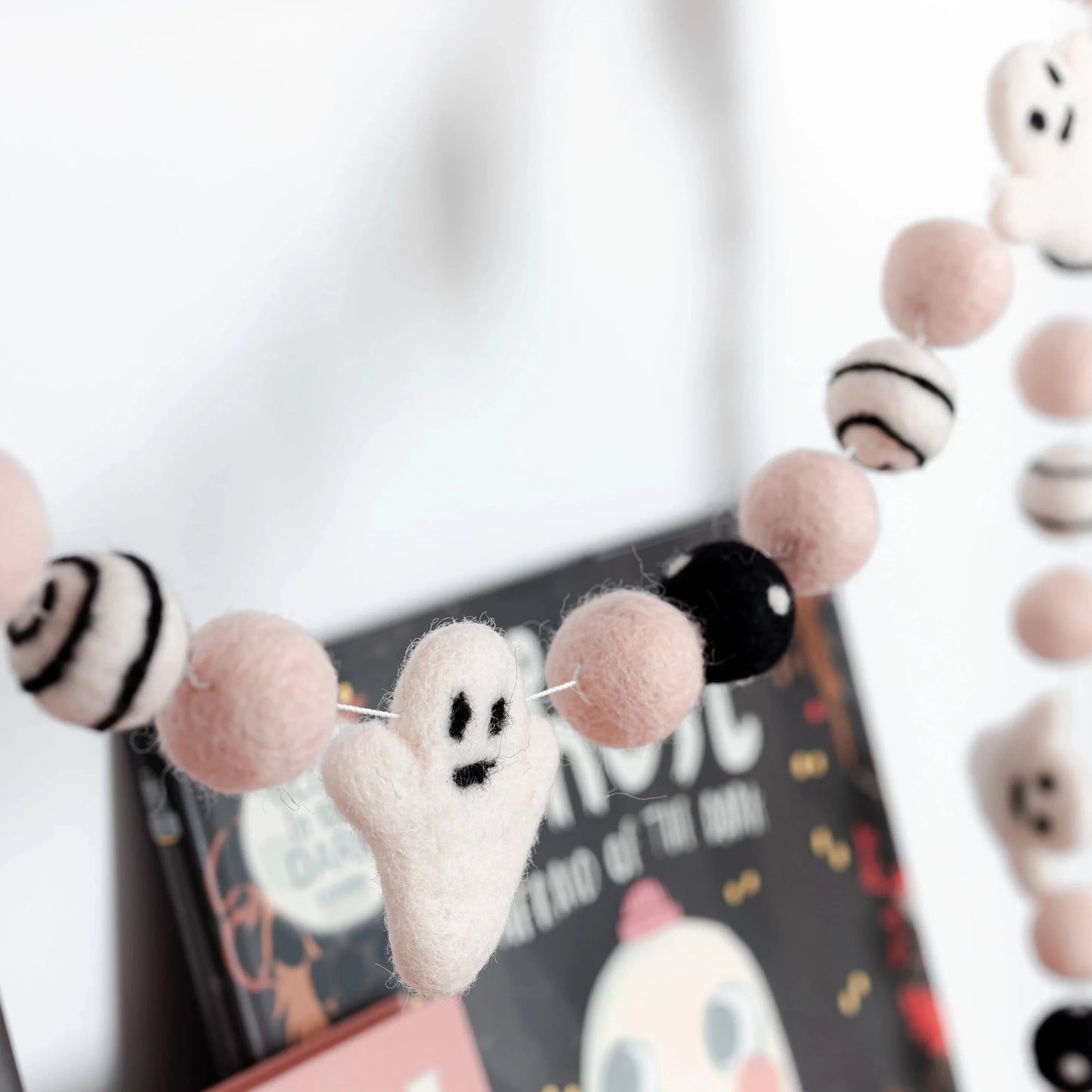 Felt Garland - Ghost Blush Halloween