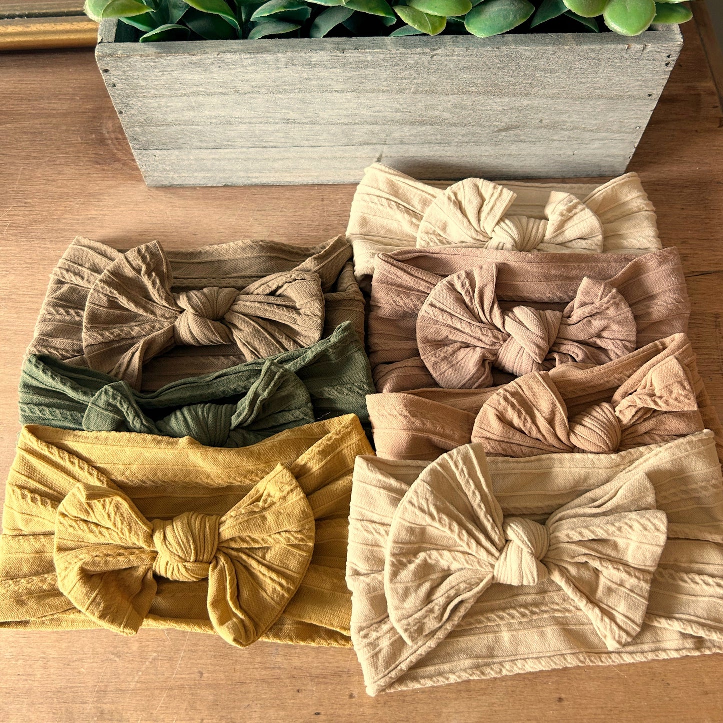 Stretchy Bow Headband - Latte