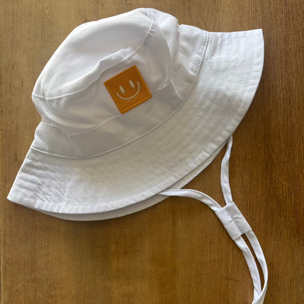 Smiley Bucket Hat - White