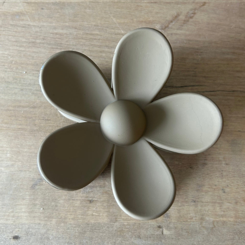 Flower Claw Clip - Coffee