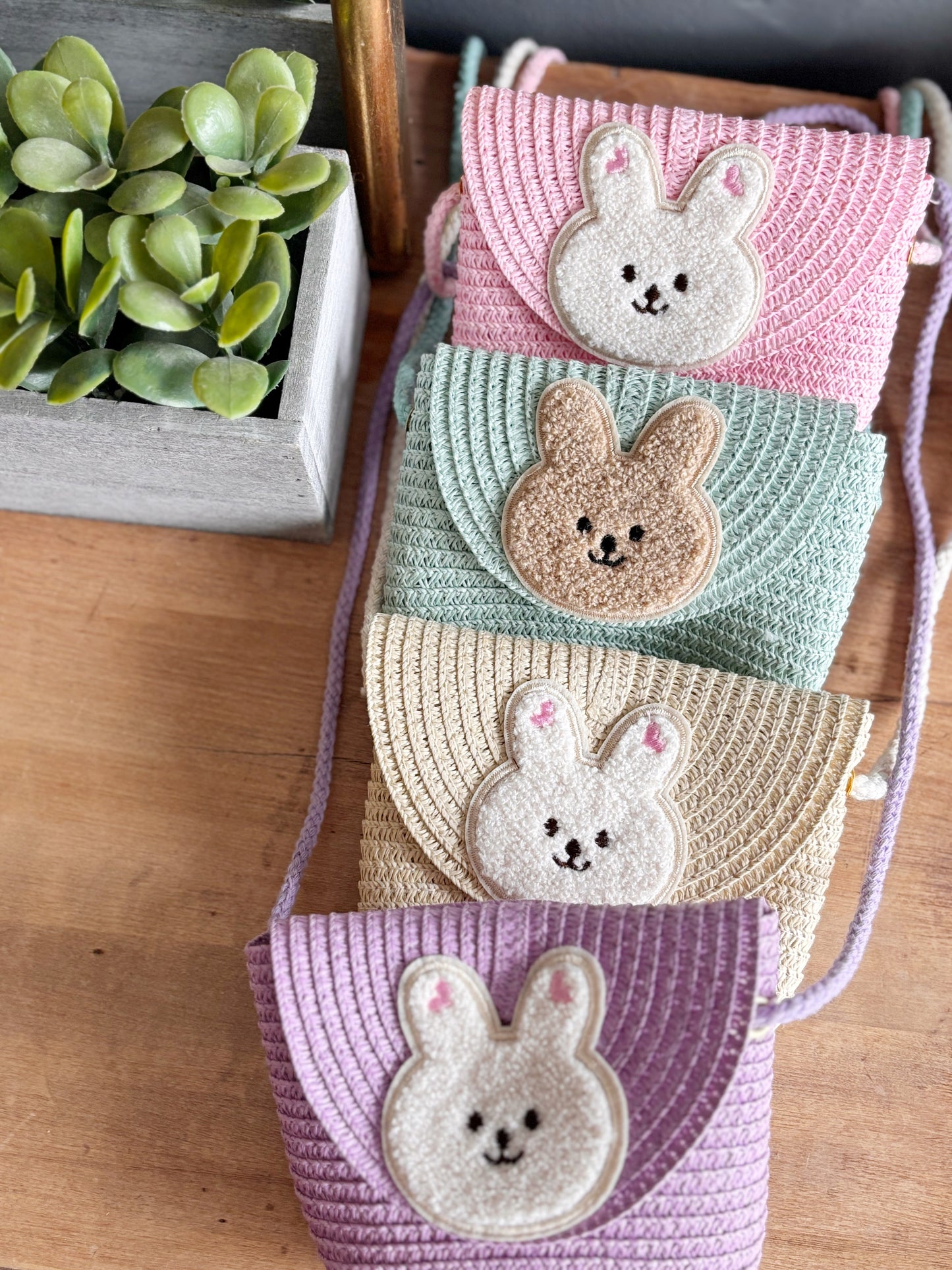 Straw Crossbody Bunny Bag - Pink
