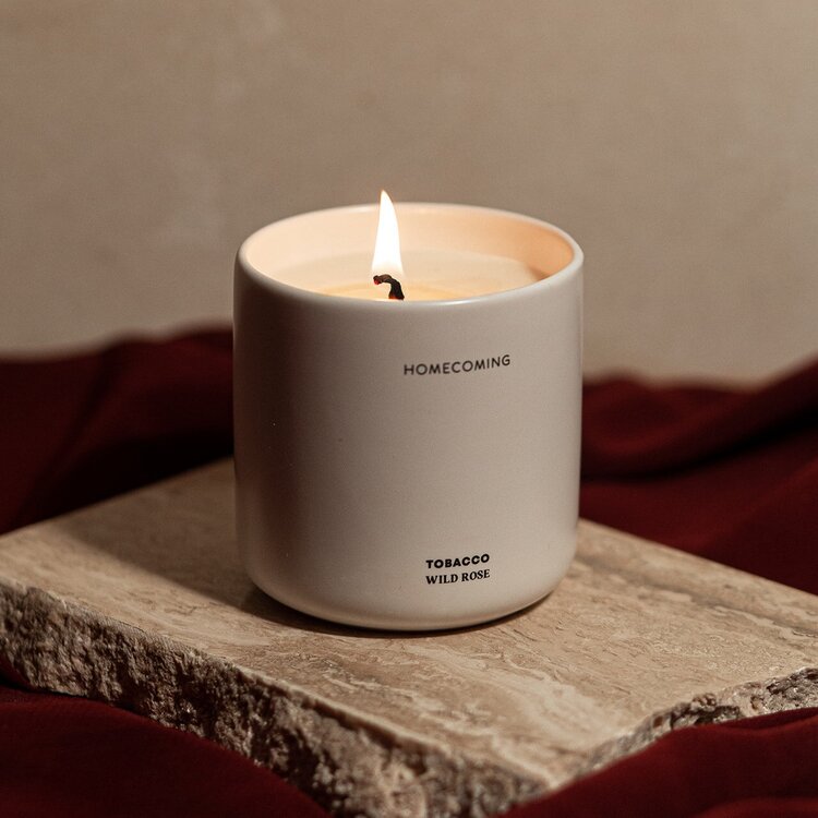 Soy Candle - Tobacco Wild Rose