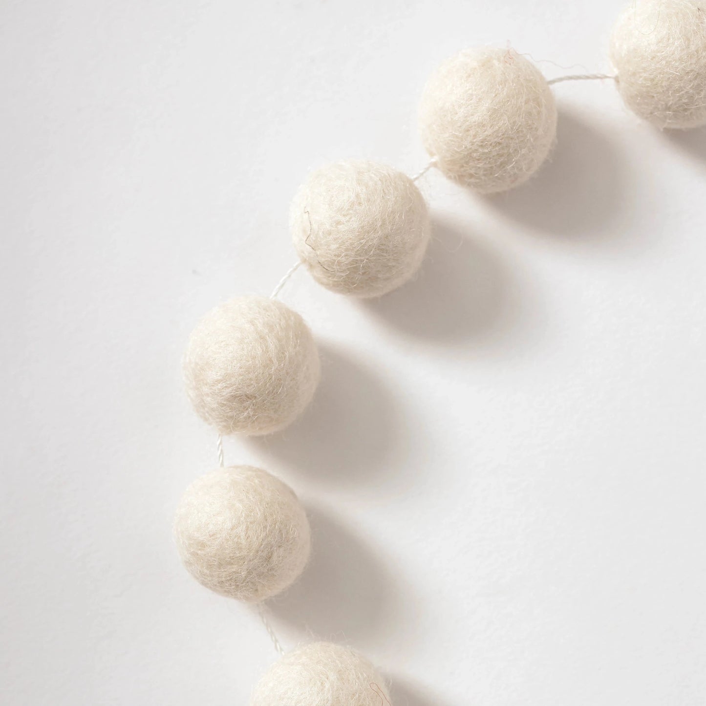 Felt Garland - White