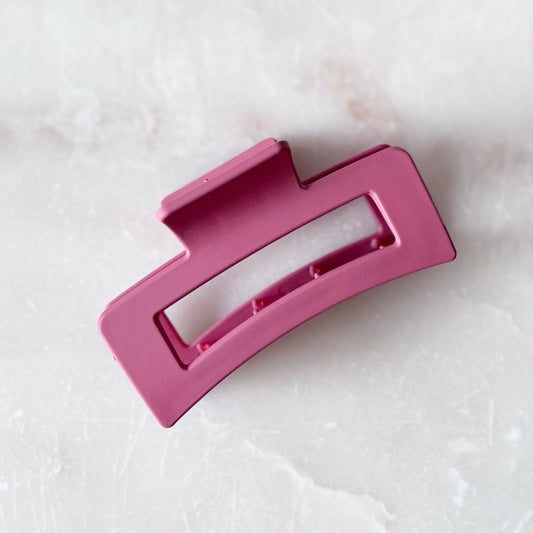 Large Cutout Claw Clip - Cranberry