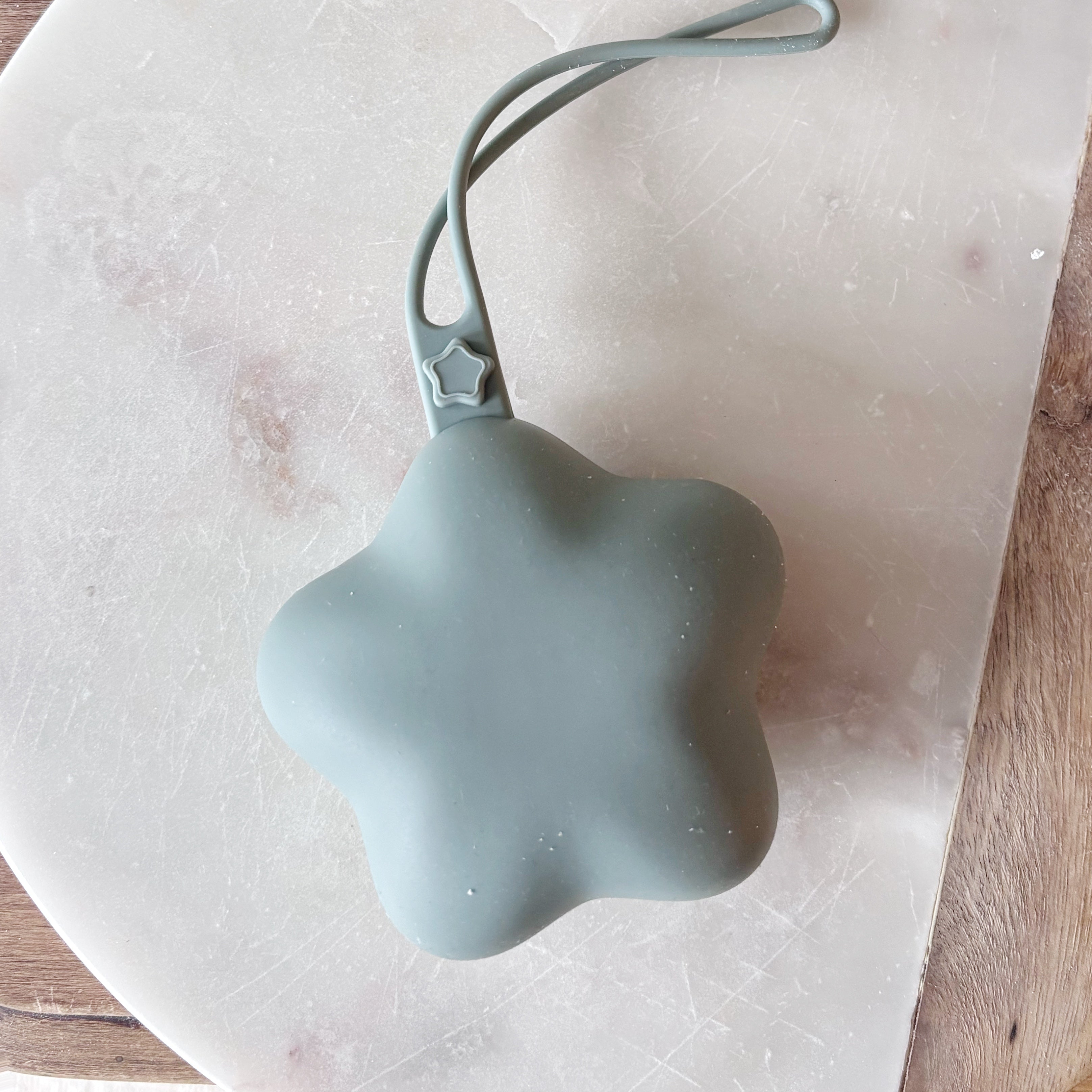 Silicone Star Pacifier Case - Sage – August Kinn