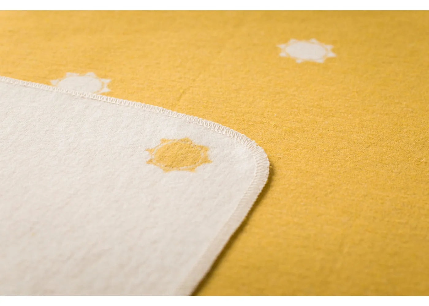 Cotton Flannel Blanket - Suns Allover