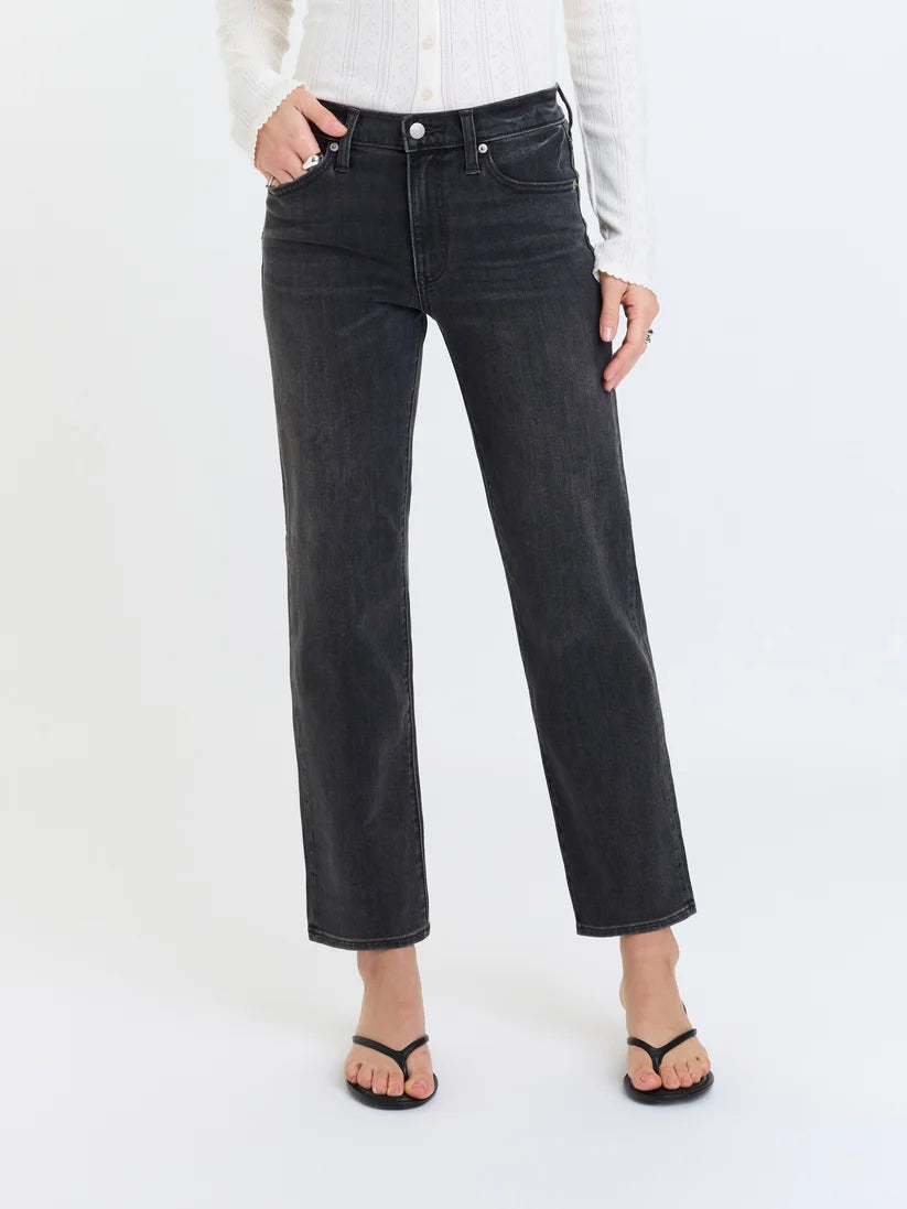 Rebel Ankle Slim Straight - Motion