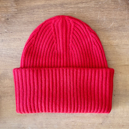 Lucy Beanie - Lava