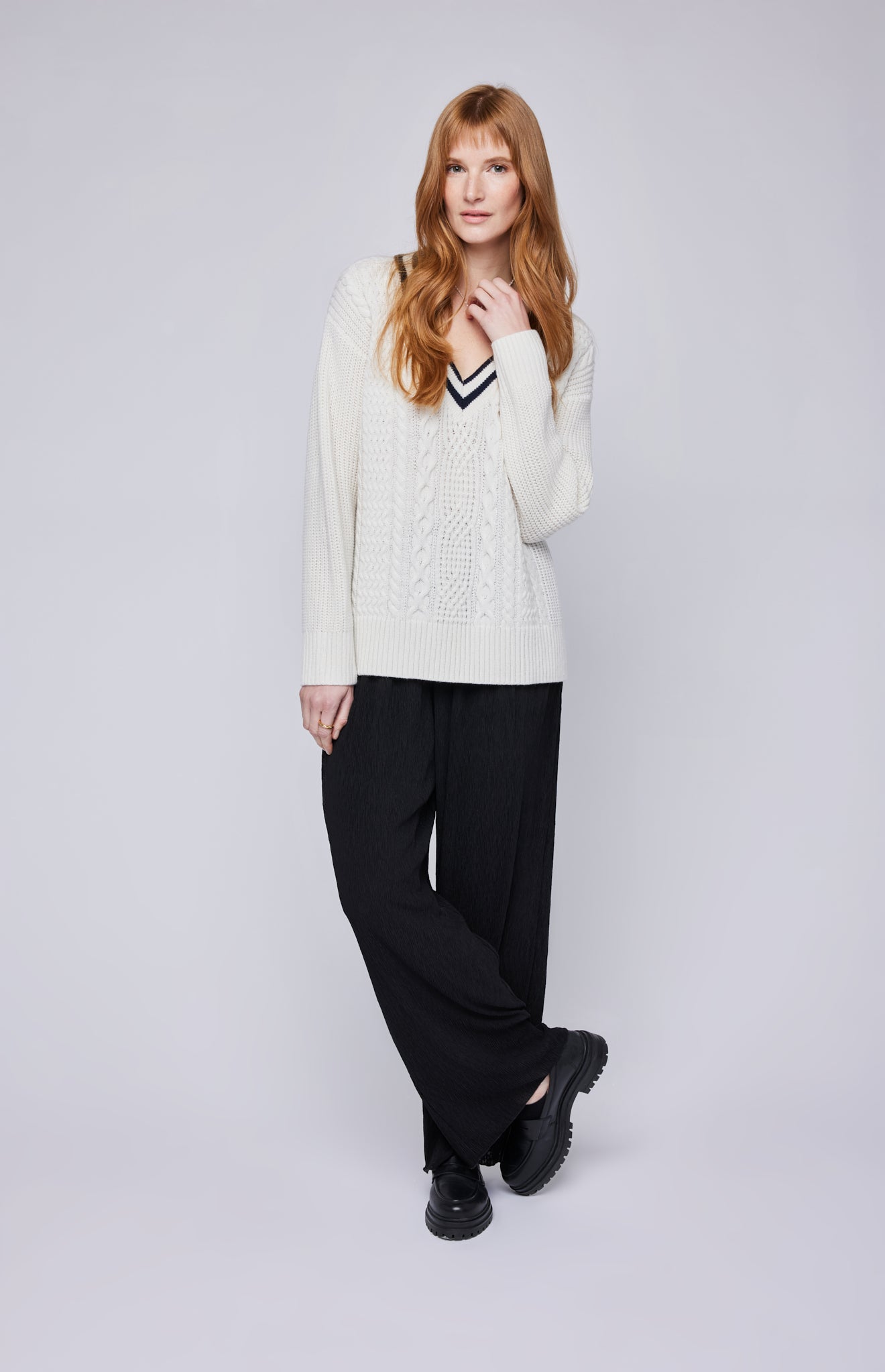 Kyla V-Neck Sweater - Cream