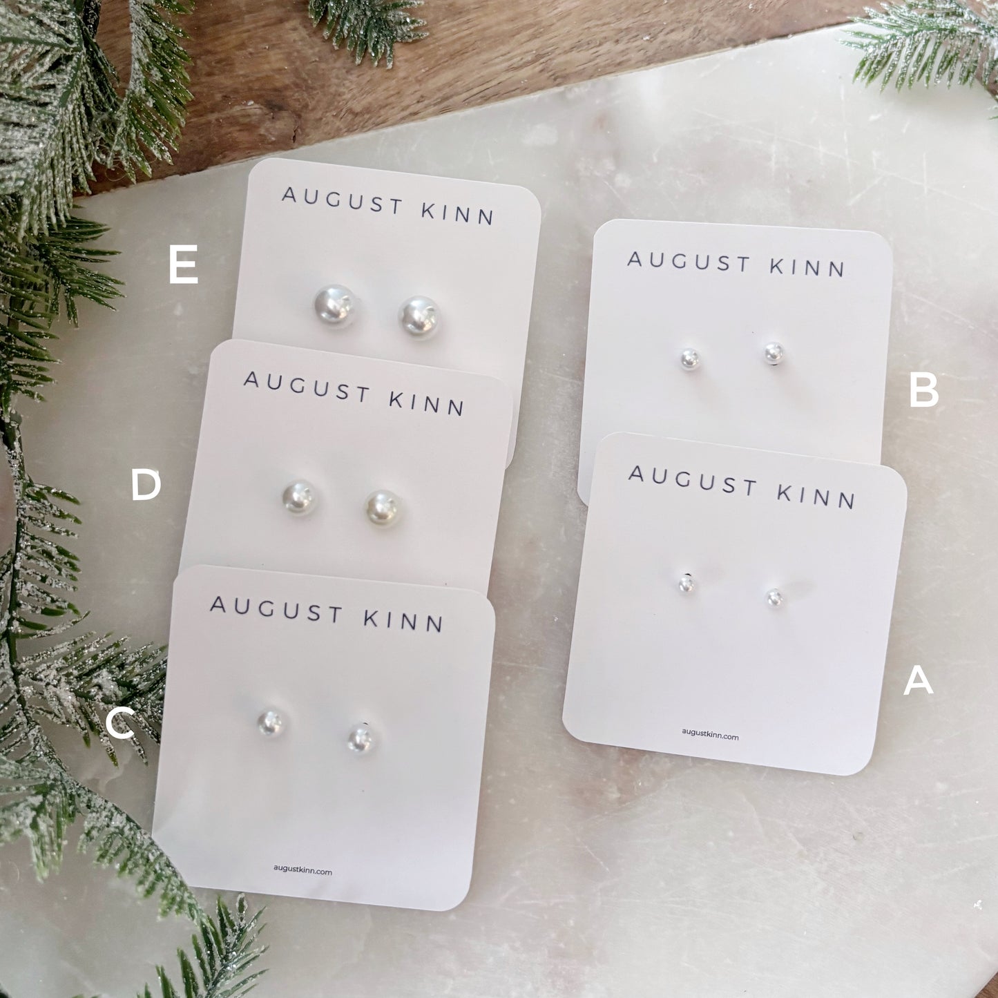 Stud Earrings - Pearl