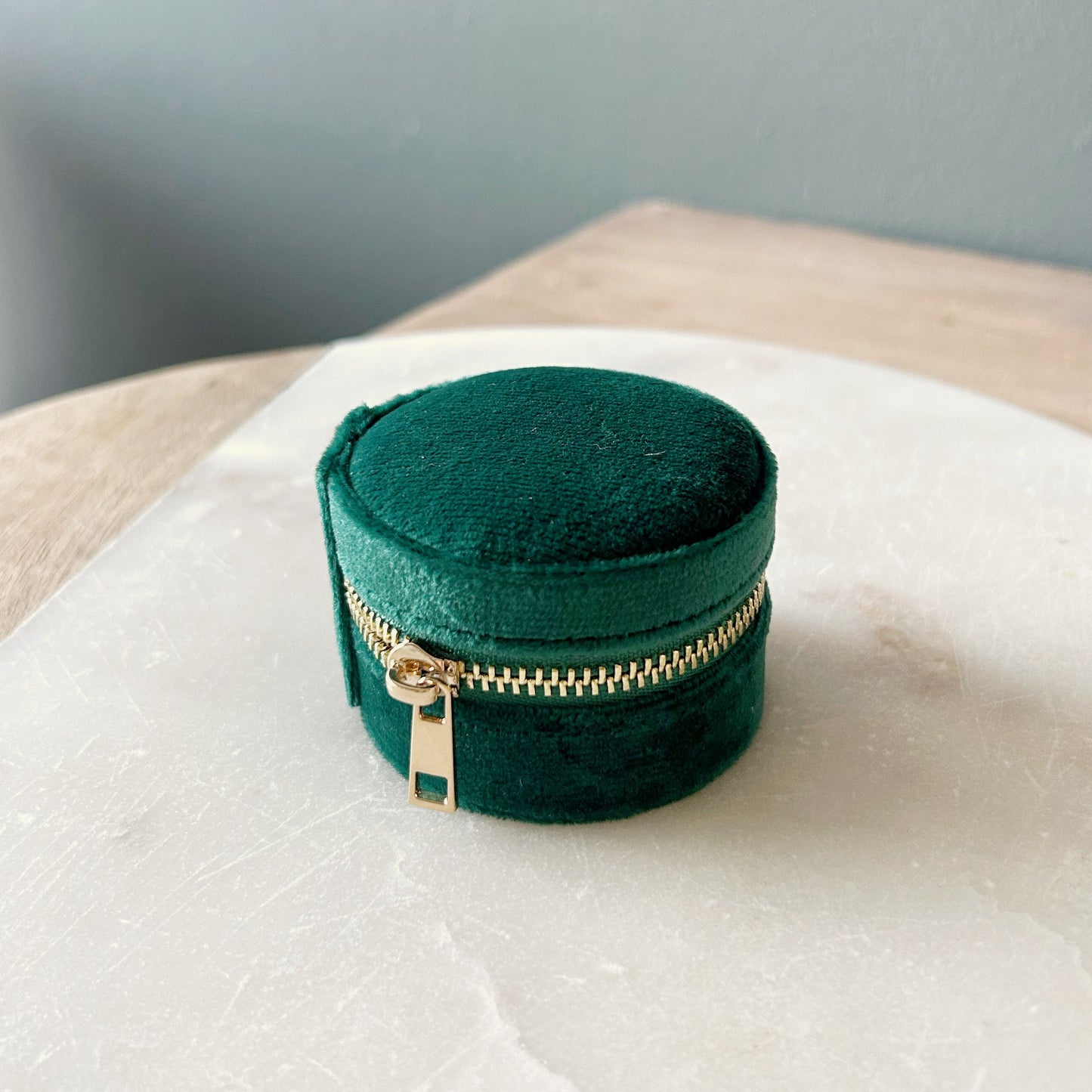 Mini Circle Jewelry Case - Emerald