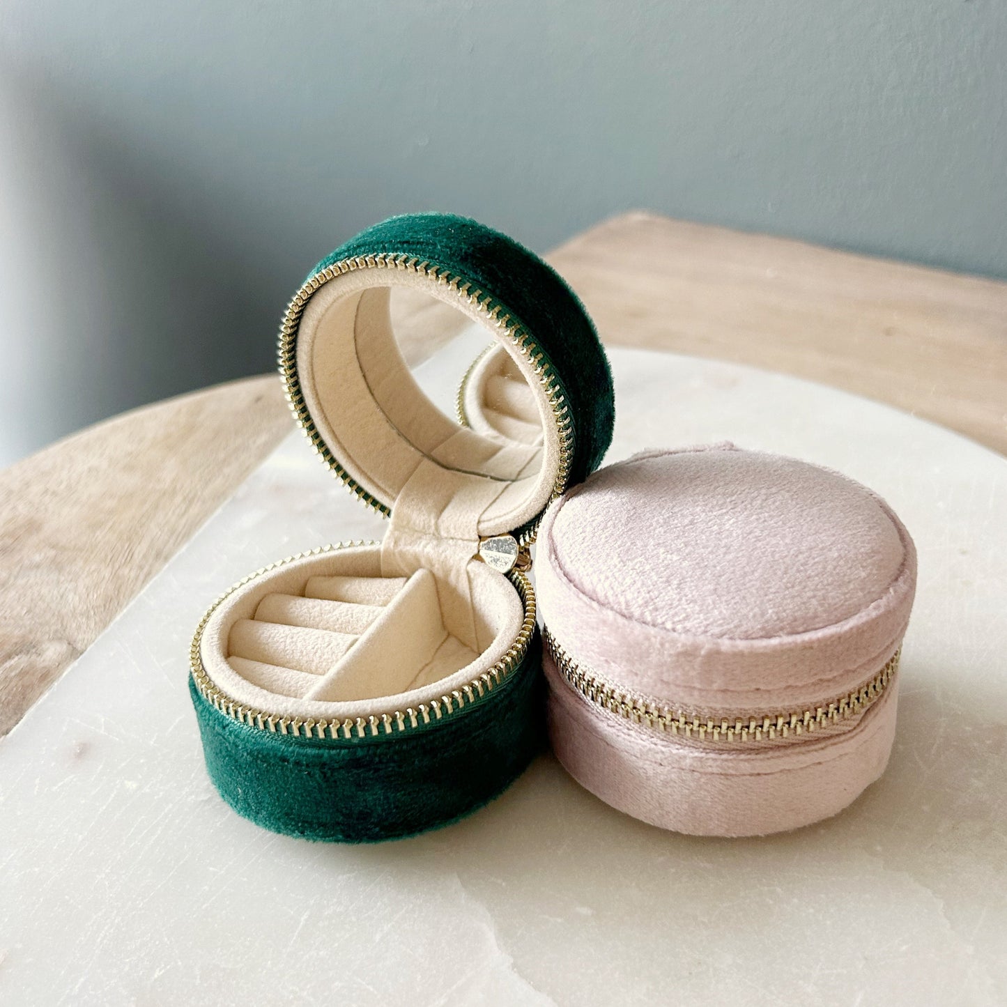 Mini Circle Jewelry Case - Blush