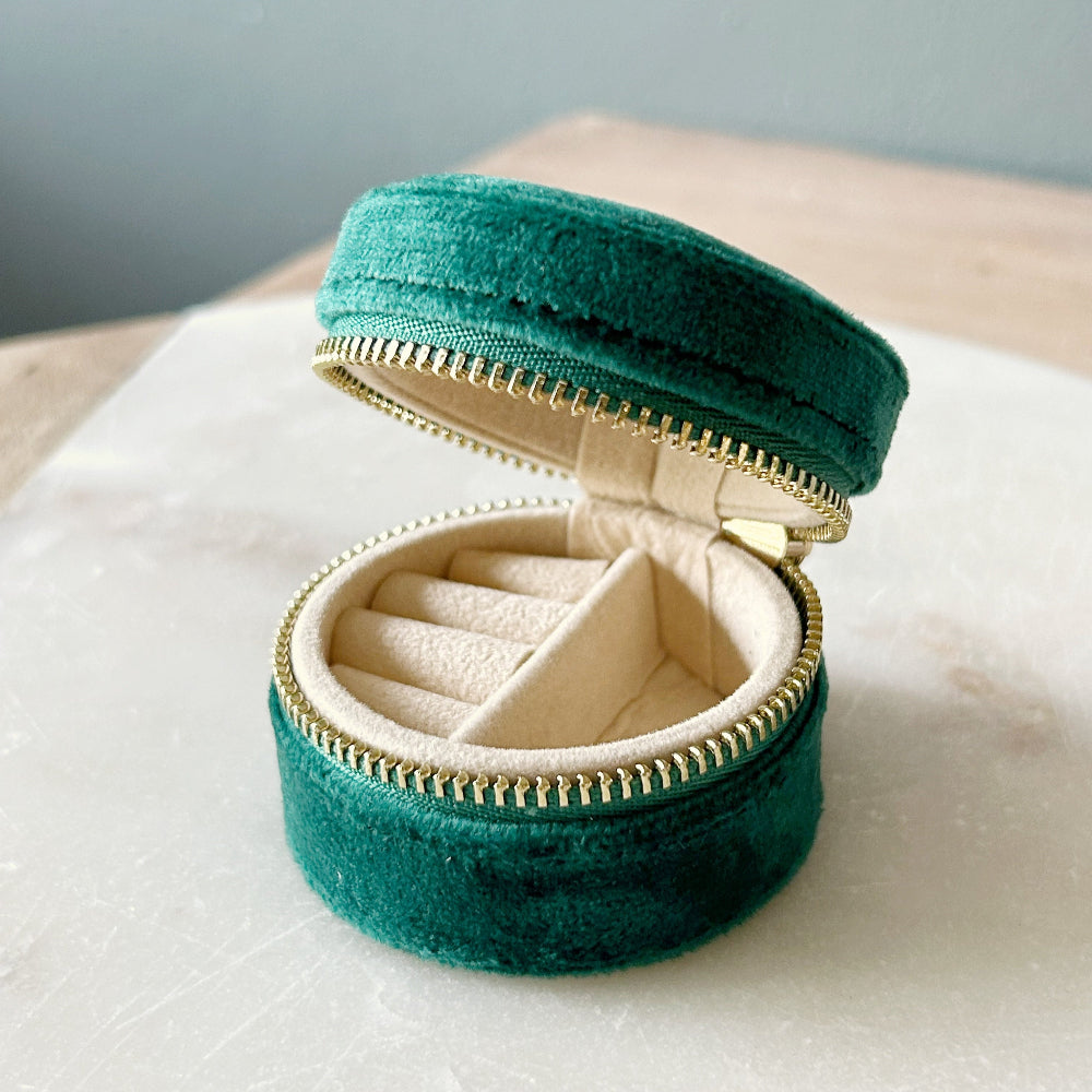 Mini Circle Jewelry Case - Emerald