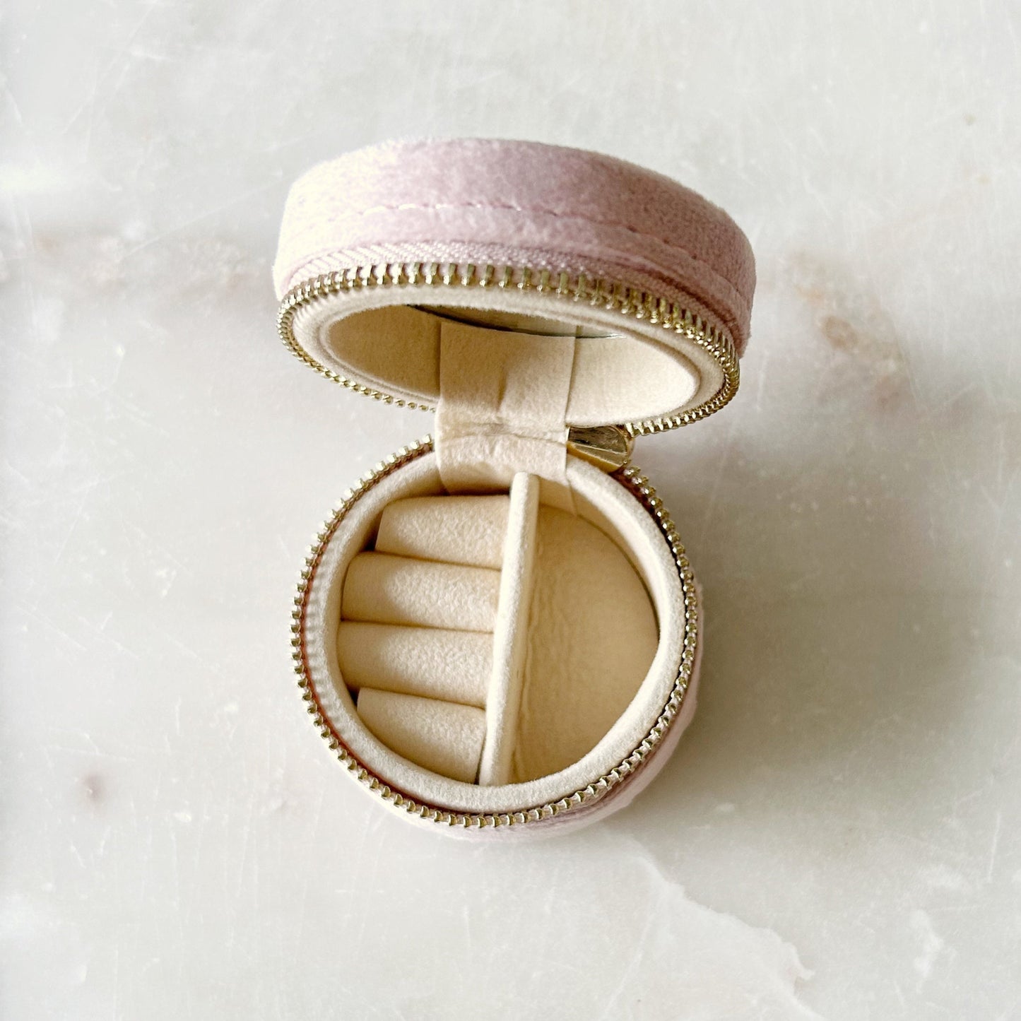 Mini Circle Jewelry Case - Blush