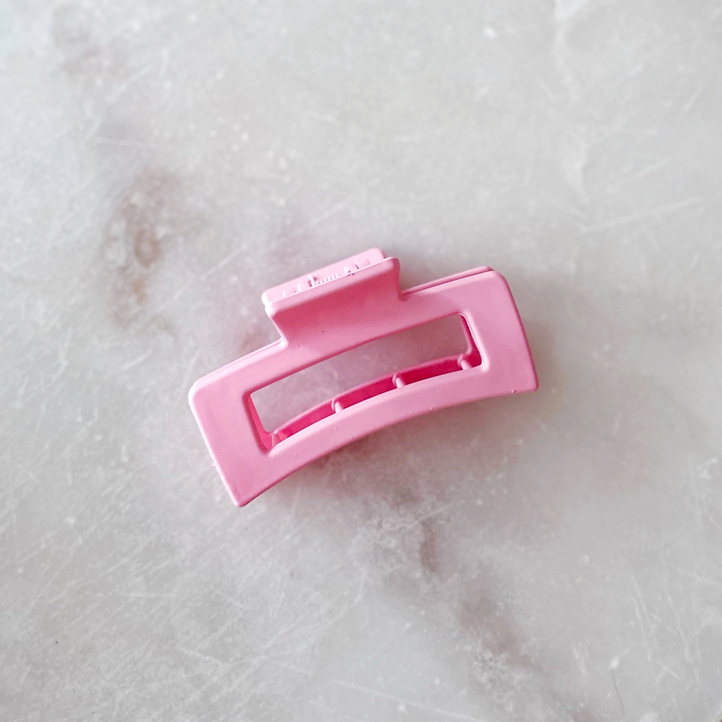 Cutout Claw Clip - Pink