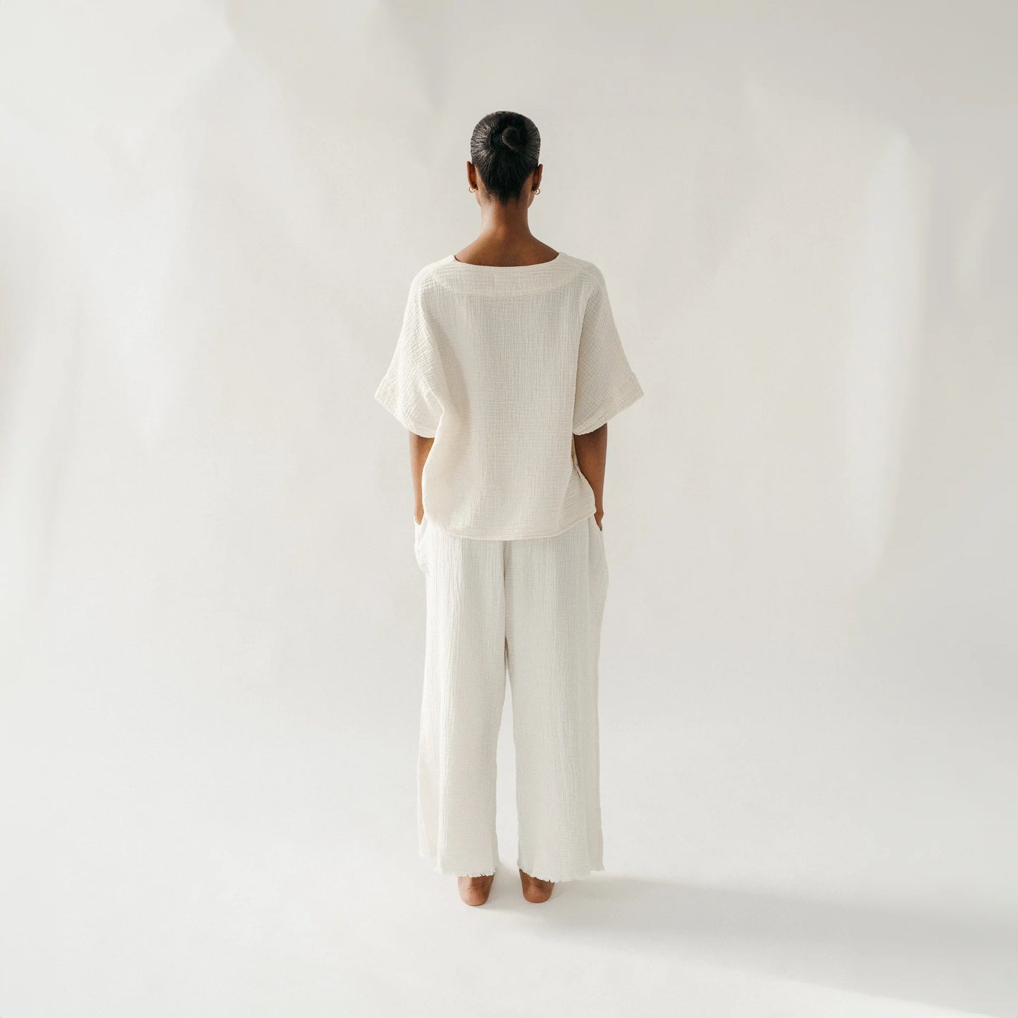 Crinkle Cotton V-Neck Top - Cream (O/S)