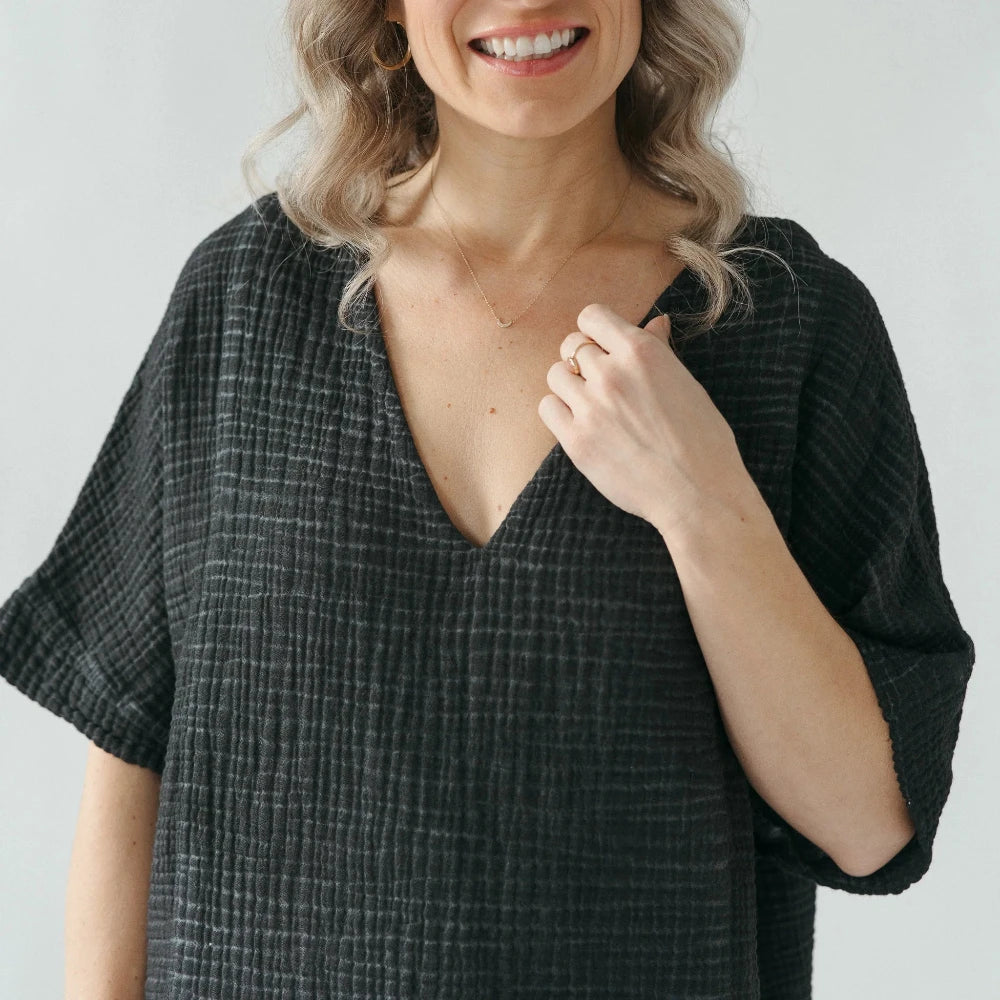 Crinkle Cotton V-Neck Top - Washed Black (O/S)