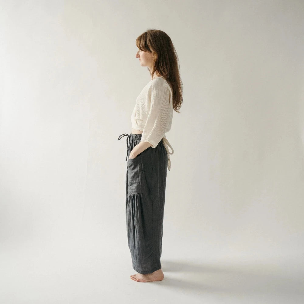 Stevie Pant - Charcoal