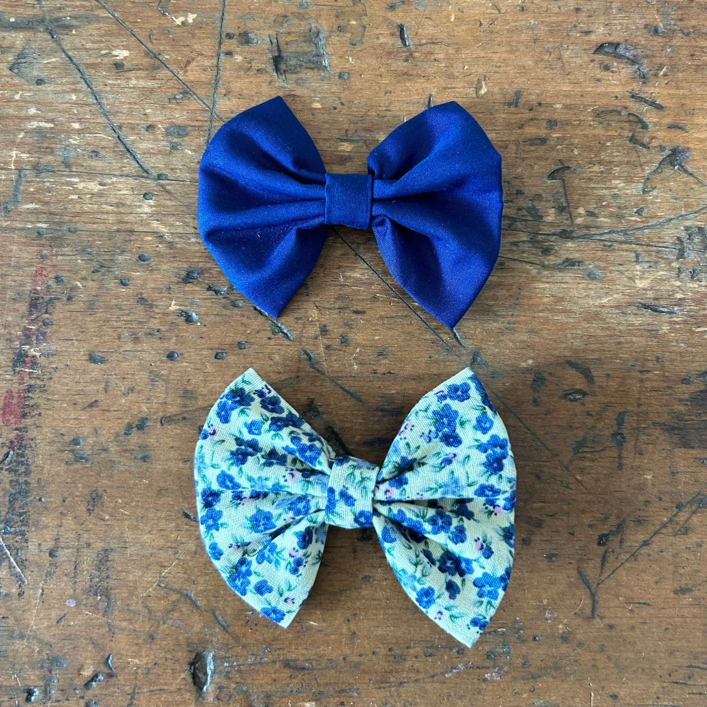 Bow Clips - Navy Blue / Garden