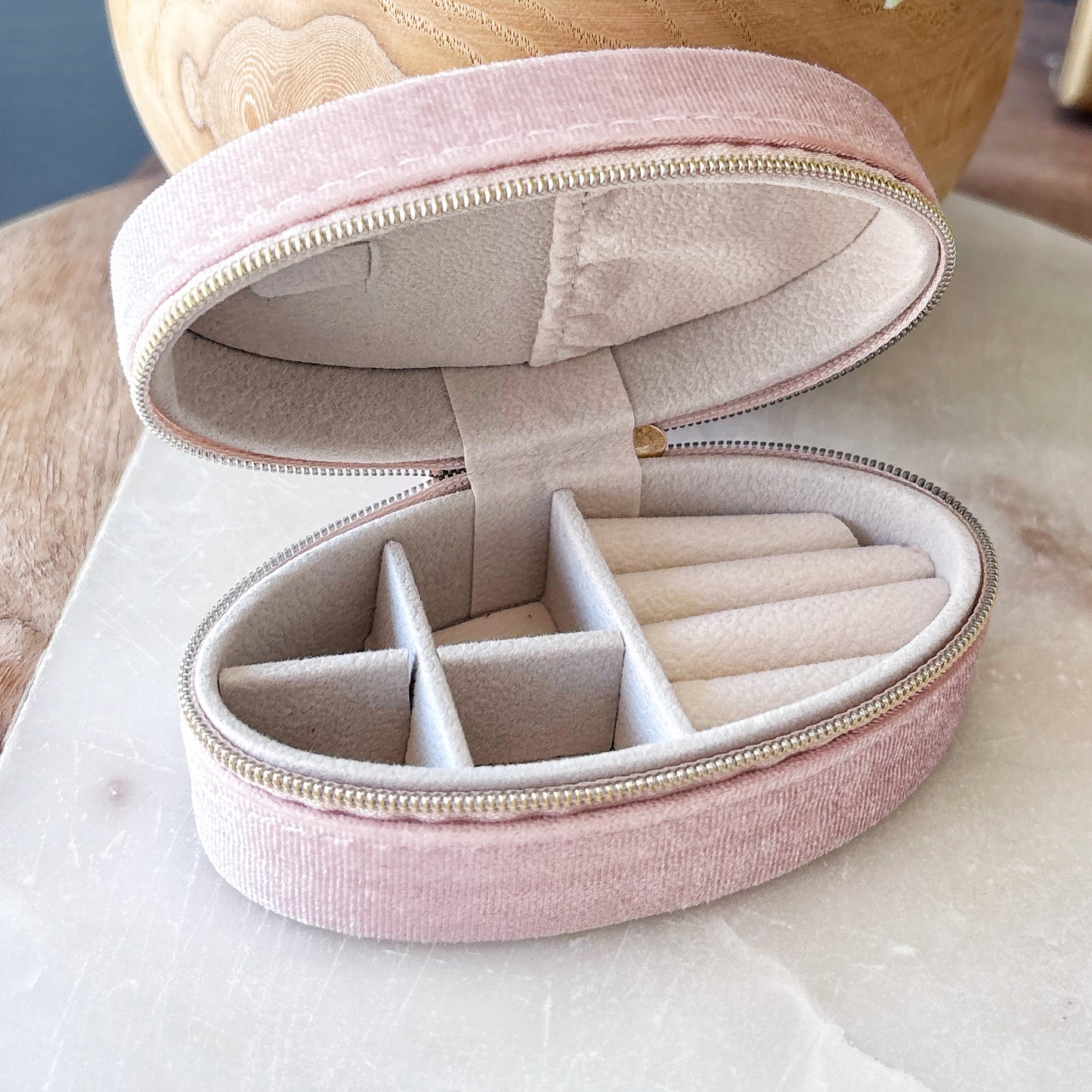Oval Jewelry Case - Blush