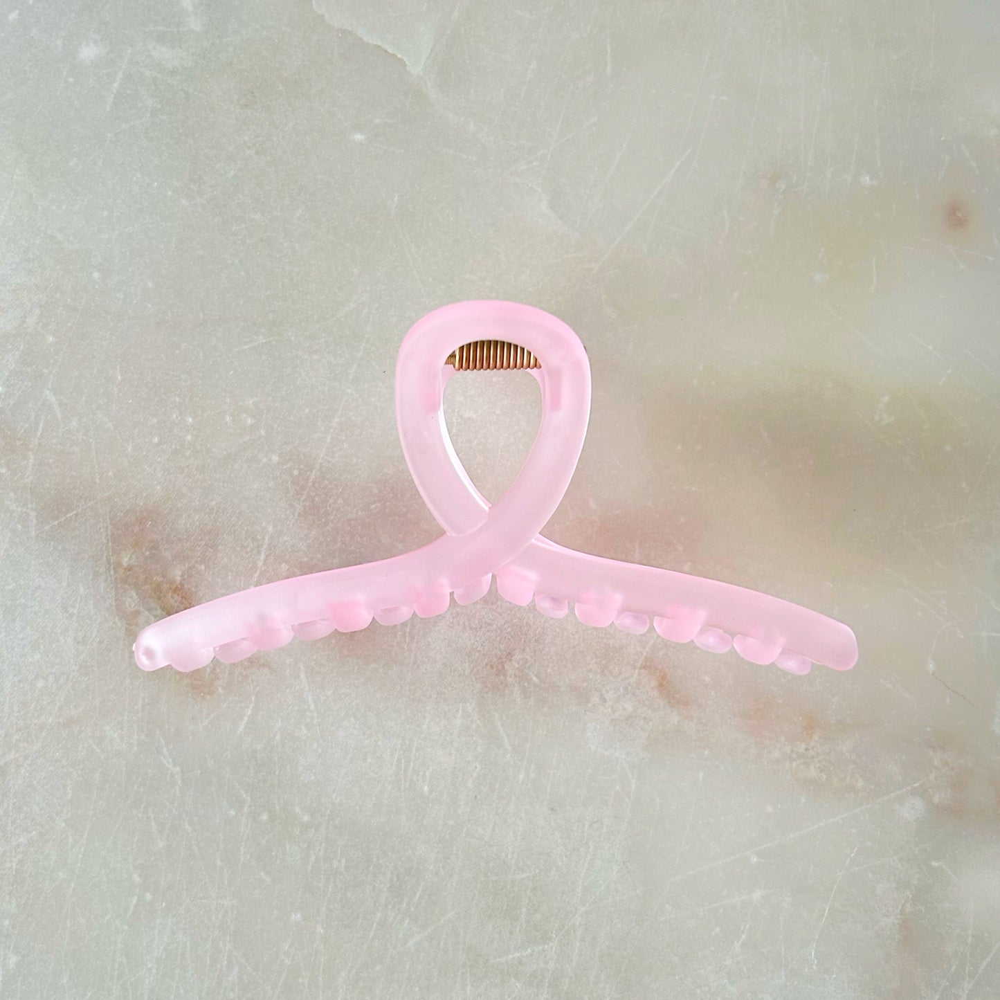 Frosted Twist Hair Clip - Strawberry Pink