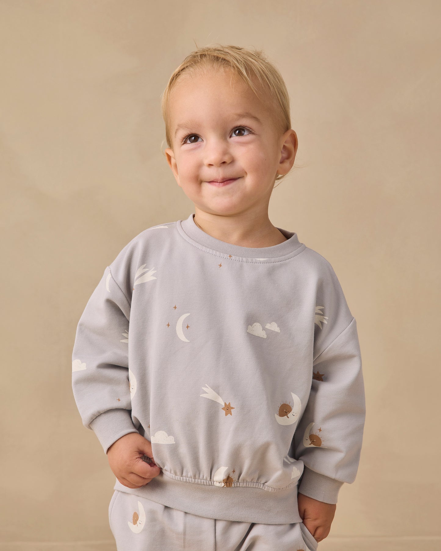 Relaxed Sweatshirt - Sky Friends