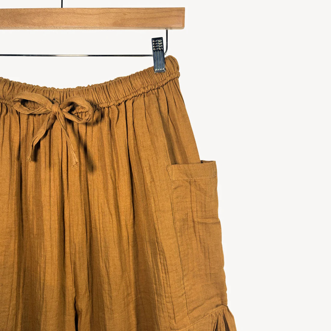 Stevie Pant - Almond
