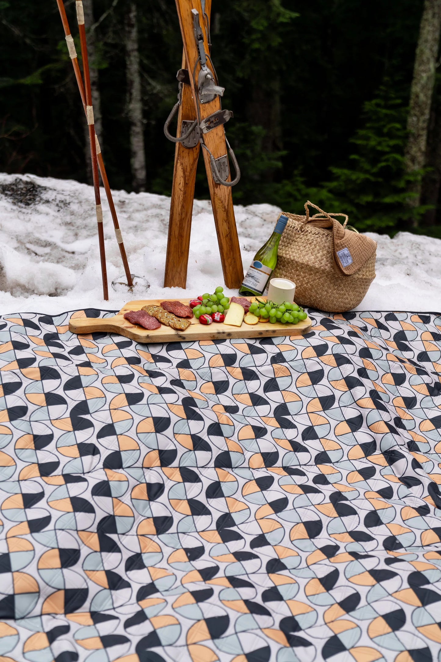 The Excursion Packable Picnic Blanket - Olive Mix