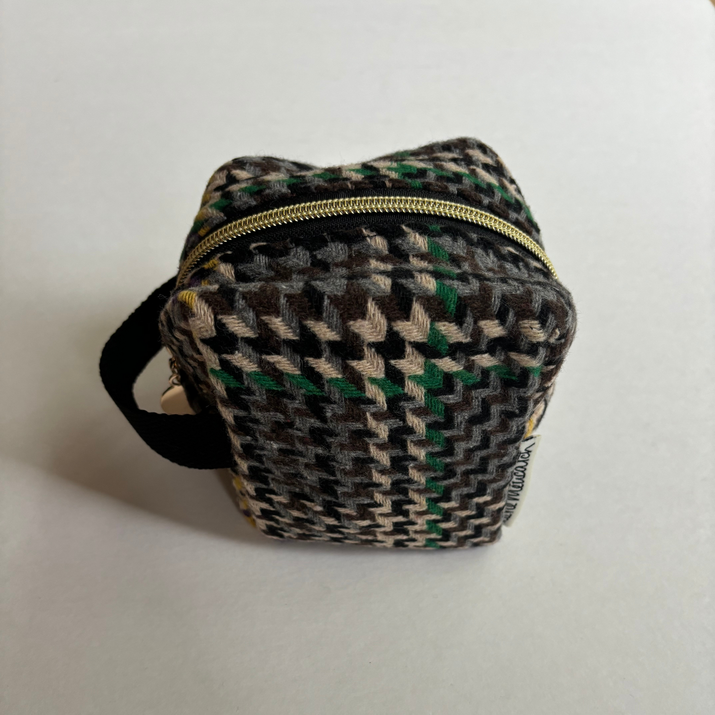 Small Wool Cosmetic Bag - Houndstooth